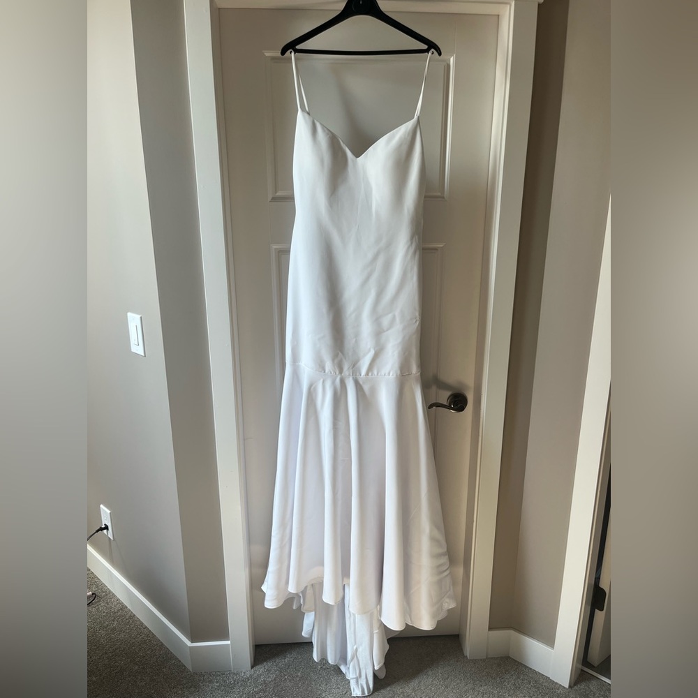 Elegant White Spaghetti Strap Wedding Dress